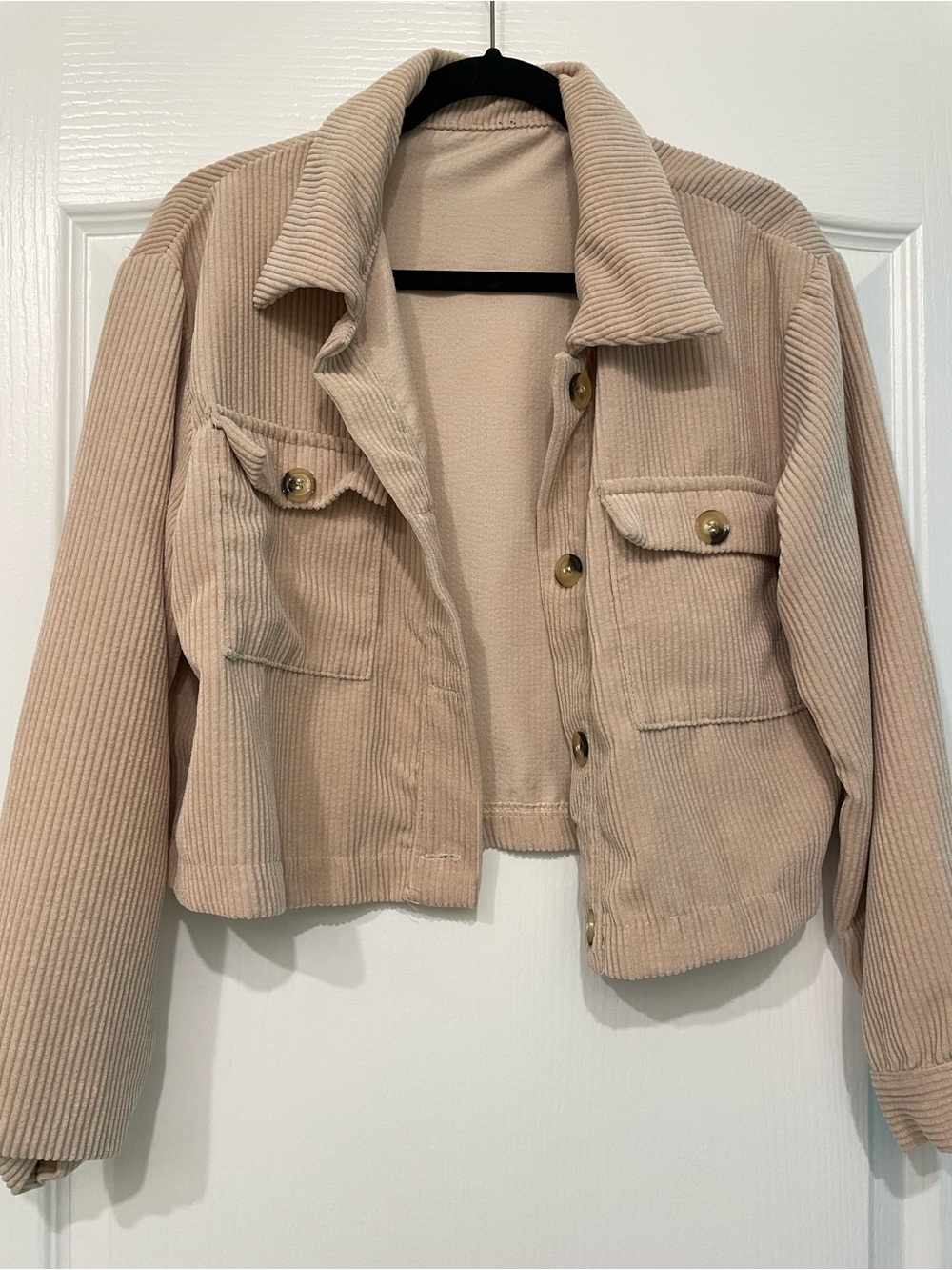 Cropped Beige Corduroy Jacket with Button-Front Pockets